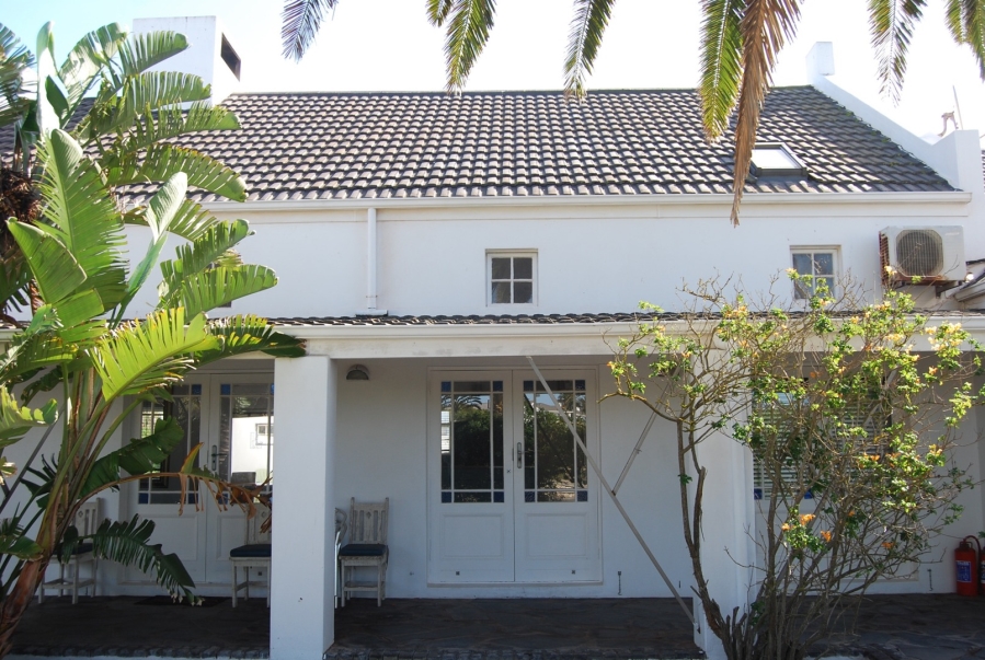To Let 8 Bedroom Property for Rent in Shelley Point Western Cape